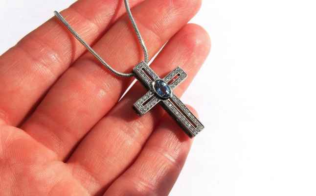 Можно ли носить крестик доставшийся по наследству